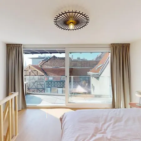 アパート House W 35 *